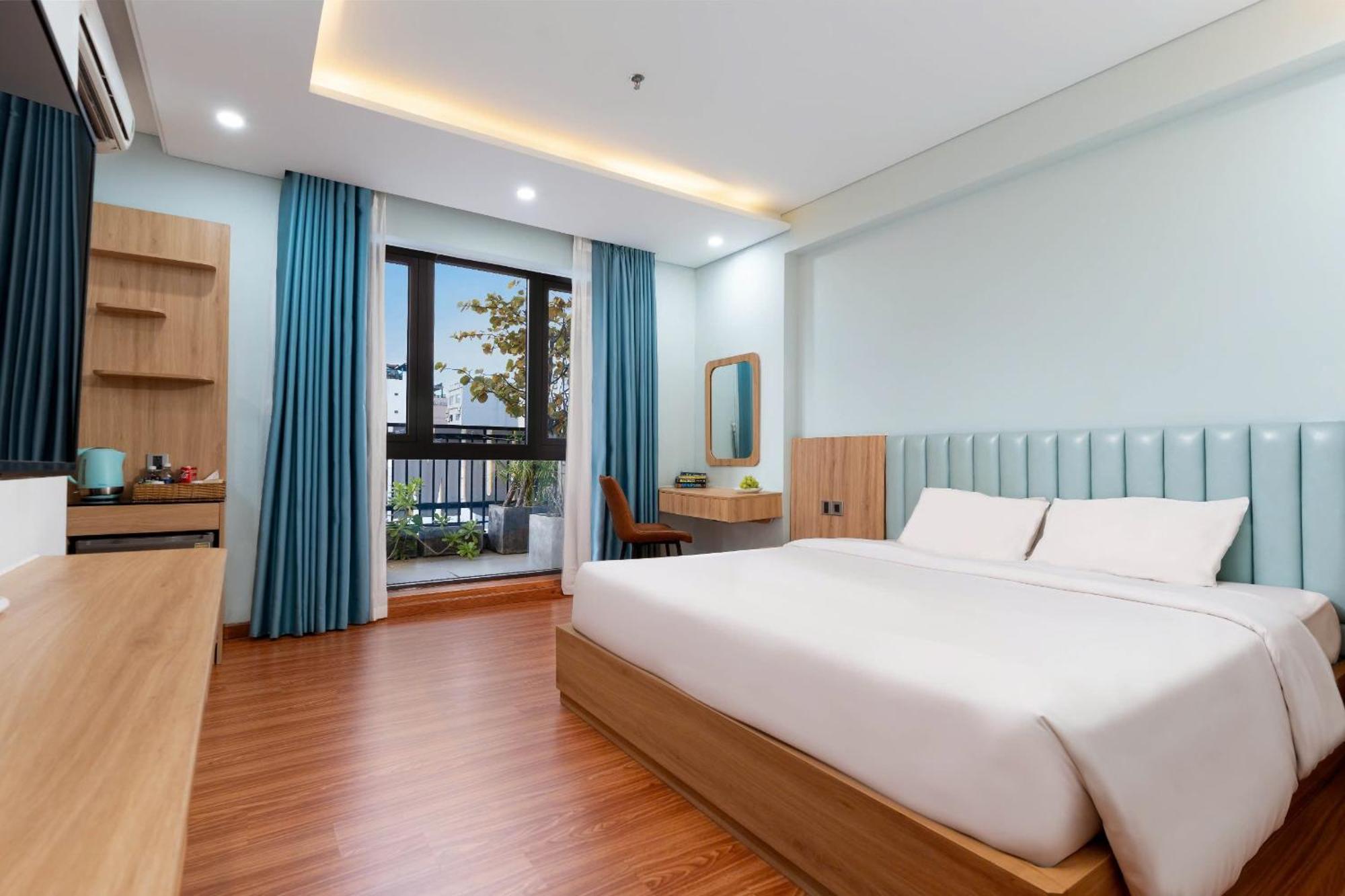 Hummer Hotel & Apartment Da Nang Beach Exterior photo